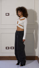 Cargar imagen en el visor de la galería, AGNES CUTOUT TOP